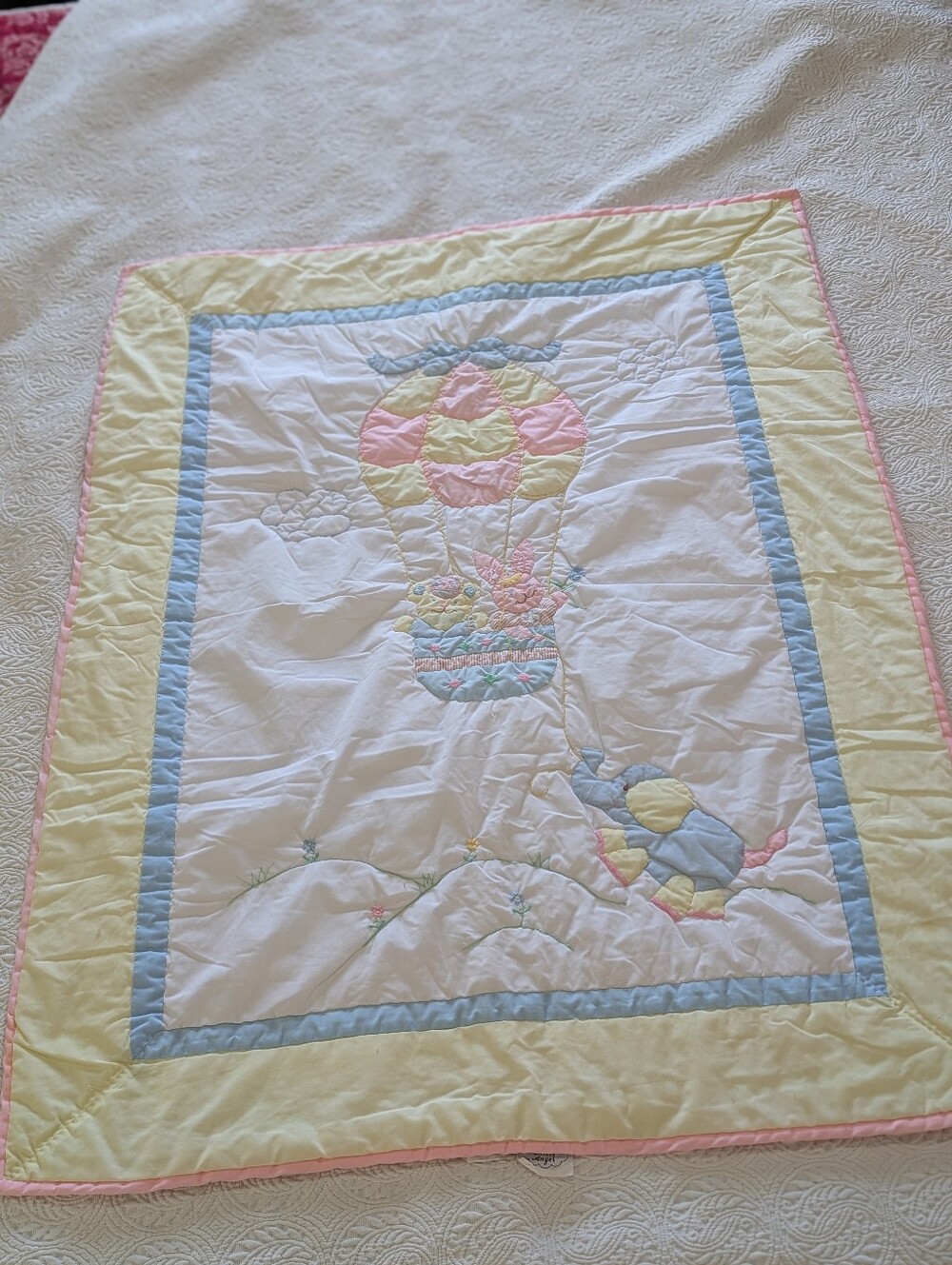 A Little Angel Baby Pastel Hot Air Balloon Quilted Baby Crib Blanket Vintage